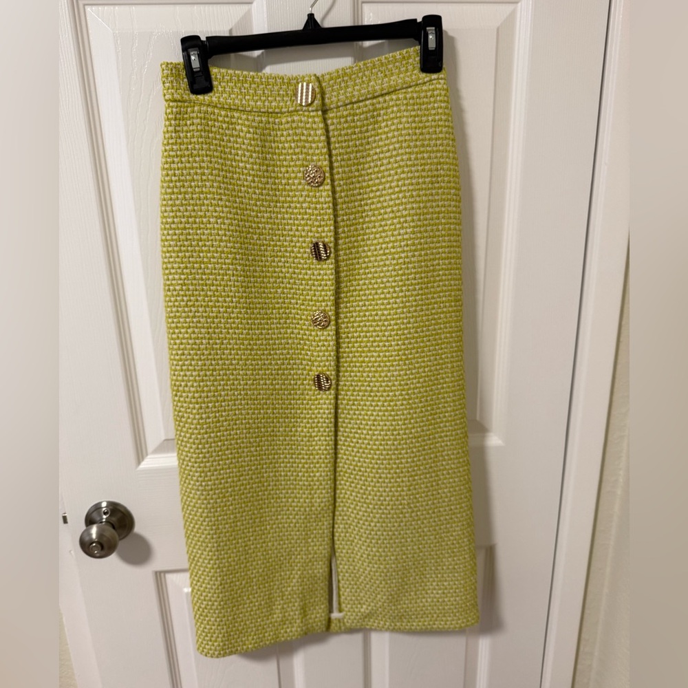 Elegant Yellow Tweed Skirt